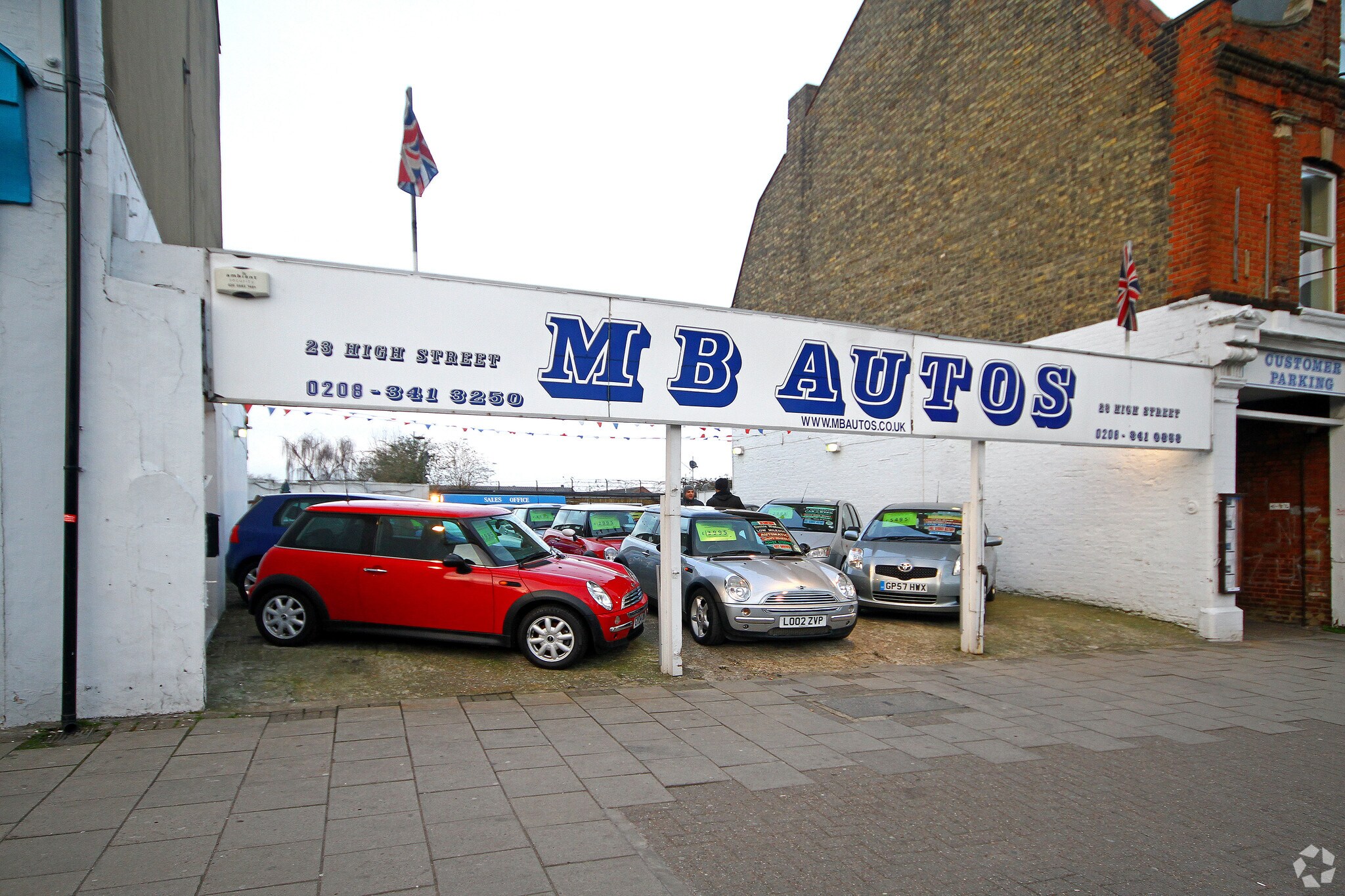 23-23A High St, London for sale Primary Photo- Image 1 of 1