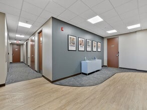 330 Pelham Rd, Greenville, SC to rent Interior Photo- Image 2 of 13