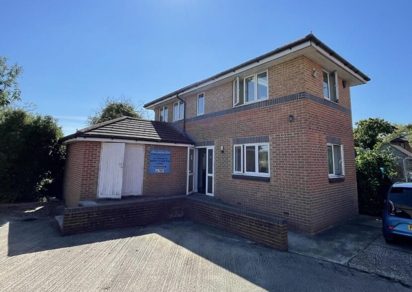 Malcolm Sargent Rd, Ashford for sale - Primary Photo - Image 1 of 1