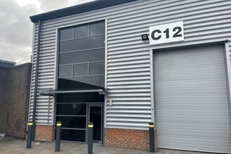 Argall Ave, London to rent Building Photo- Image 1 of 2