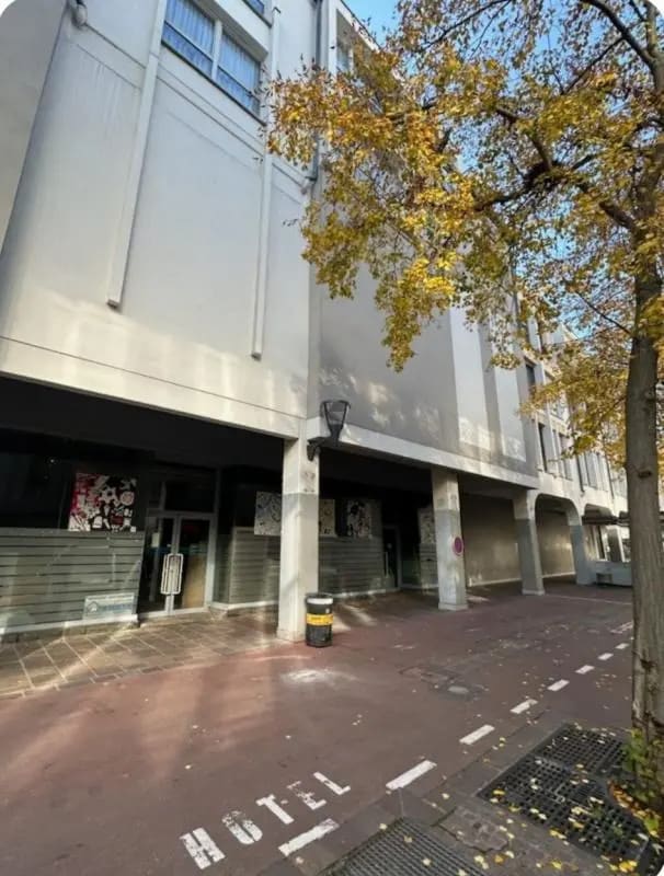 Vente Commerce 1 052 m² - Photo 1