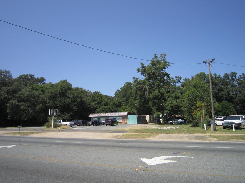 412 Beverly Pkwy, Pensacola, FL for sale - Primary Photo - Image 1 of 6