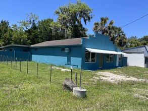 1181 S US Highway 17, Satsuma, FL for rent Building Photo- Image 2 of 10