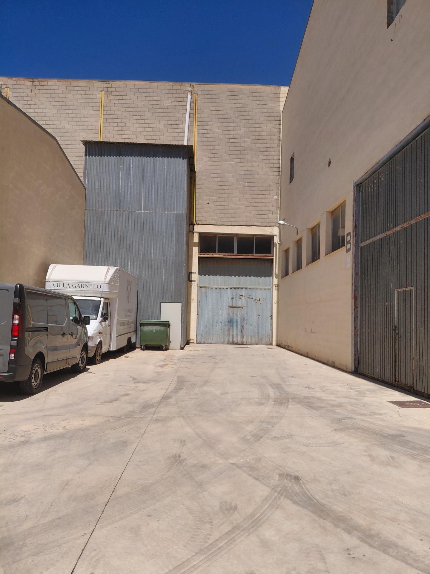 Industrial in Paterna, Valencia to rent Building Photo- Image 1 of 8