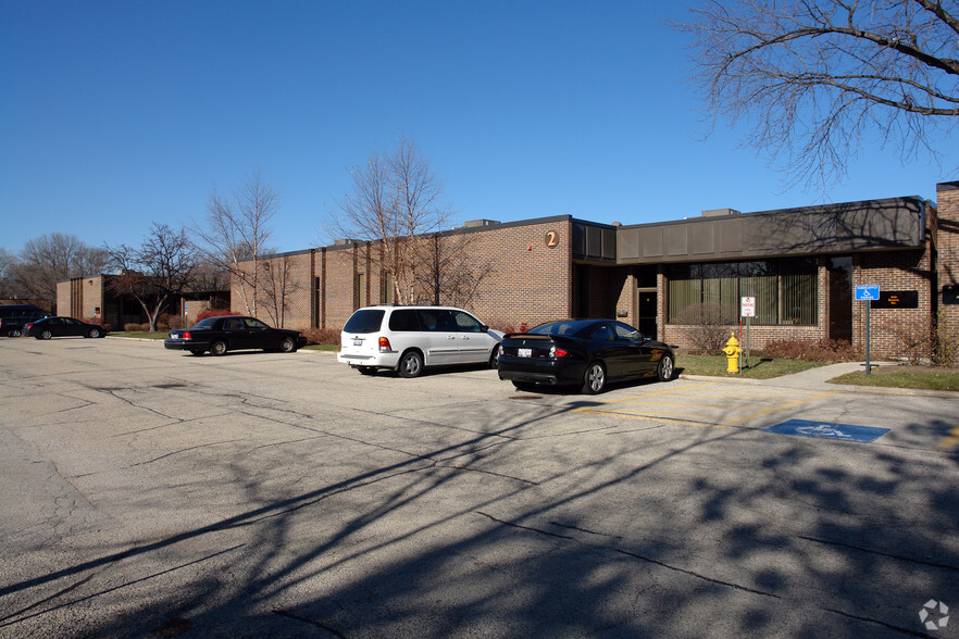 245 W Roosevelt Rd, West Chicago, IL for rent - Building Photo - Image 1 of 4