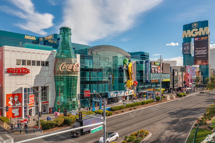 3769-3771 Las Vegas Blvd S, Las Vegas, NV for sale - Building Photo - Image 1 of 1