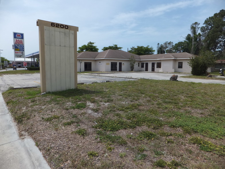 6200 S Tamiami Trl, Sarasota, FL for sale - Building Photo - Image 3 of 6