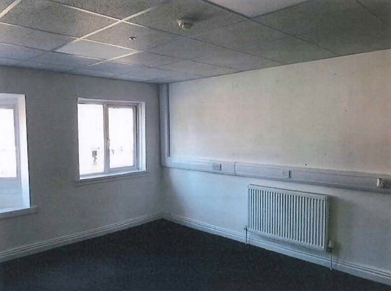 32 Walmley Rd, Sutton Coldfield to rent - Interior Photo - Image 2 of 2