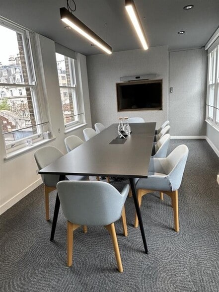 53 Parker St, London to rent - Interior Photo - Image 3 of 7