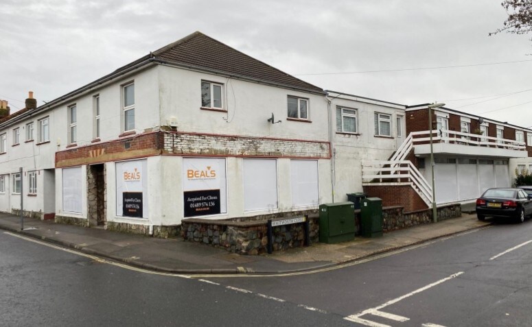 111-113 Whitworth Rd, Gosport for sale Primary Photo- Image 1 of 1