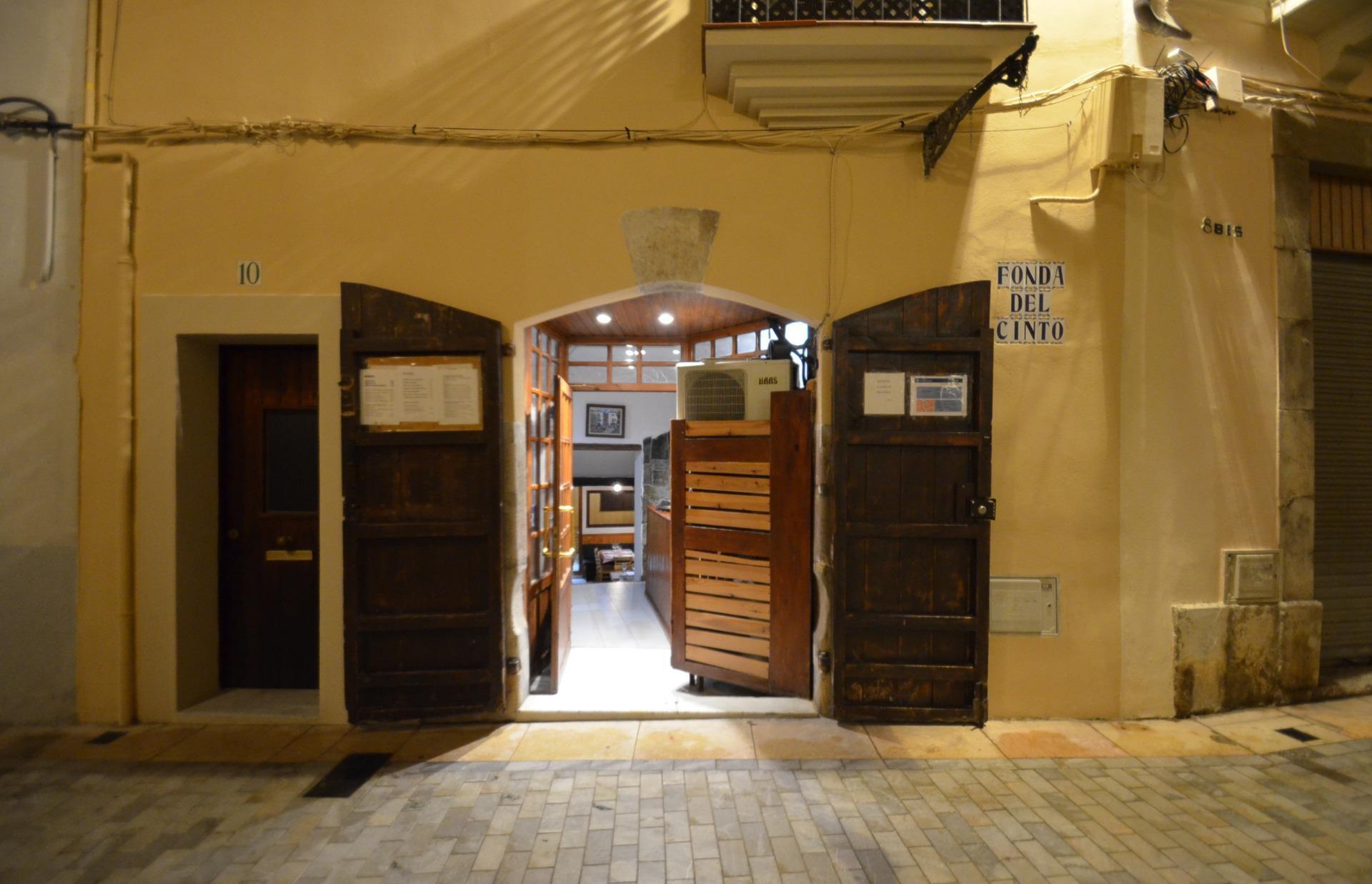 Retail in Vilanova i la Geltrú, Barcelona to rent Interior Photo- Image 1 of 15