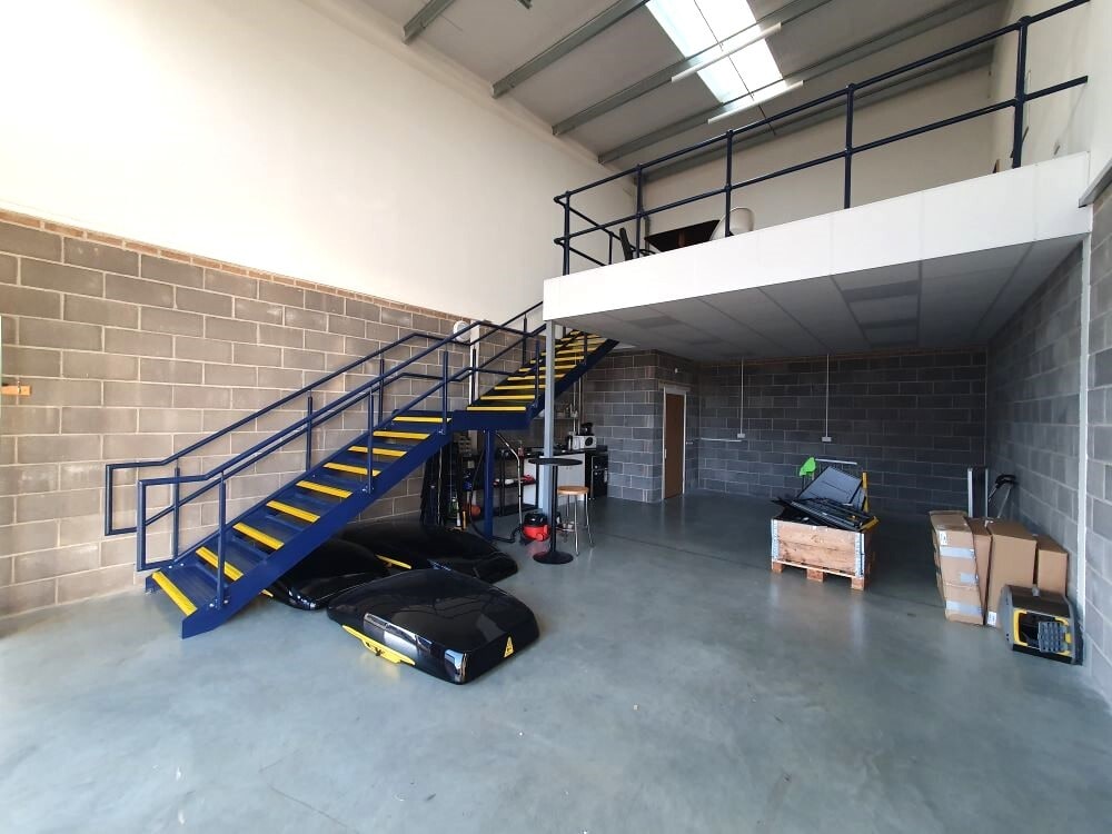 Richard Jones Rd, Minster Lovell to rent Interior Photo- Image 1 of 3