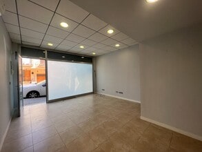 Office / Retail in Sentmenat, Barcelona to rent Interior Photo- Image 2 of 8