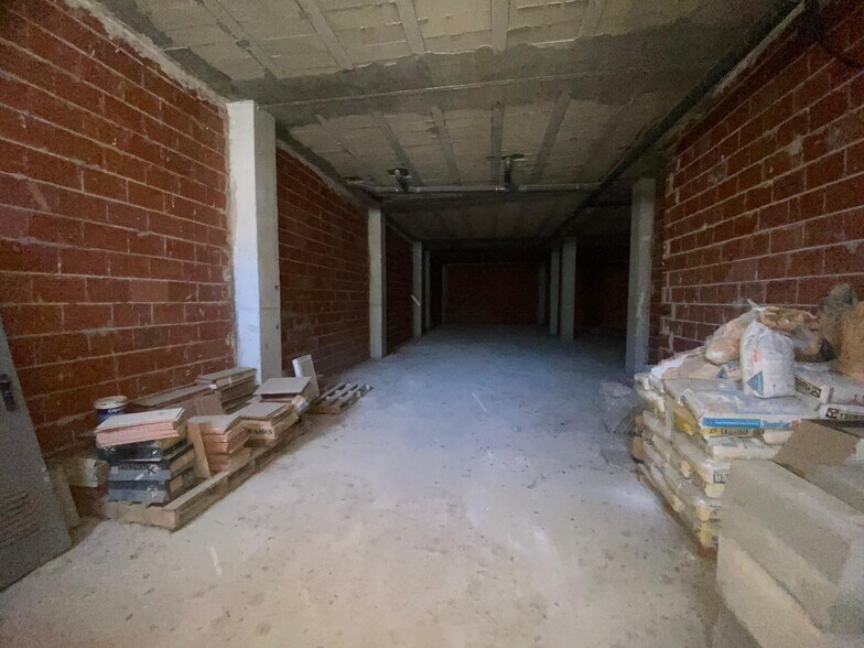 Retail in Ceutí for sale - Interior Photo - Image 2 of 16
