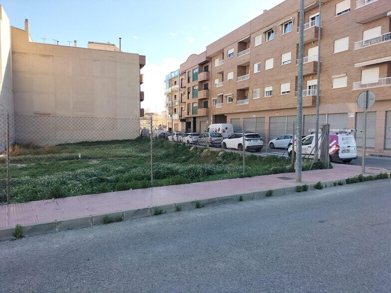 Adolfo Cardona Pascual Esquina a, Callosa de Segura, Alicante for sale - Building Photo - Image 2 of 4