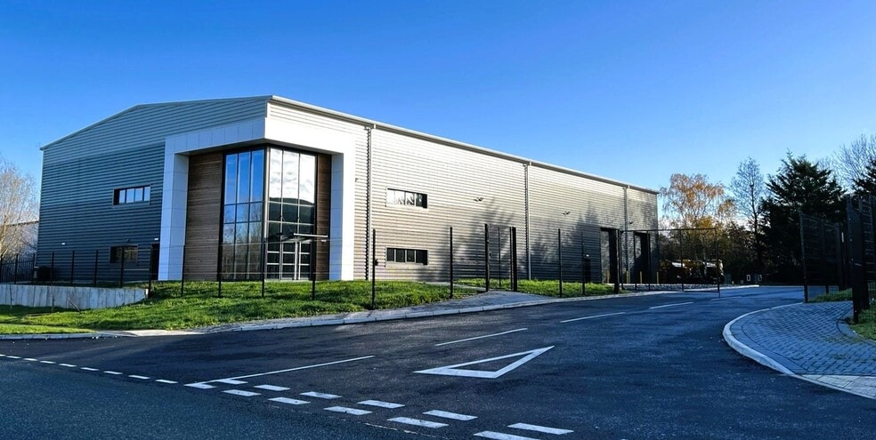 Pacific Park, Bridge Rd N, Wrexham to rent - Building Photo - Image 3 of 13