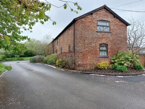 Cherry Tree Ln, Altrincham for rent Building Photo- Image 2 of 7