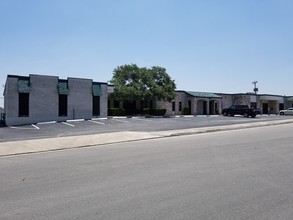 10818 Gulfdale St, San Antonio, TX for rent Building Photo- Image 1 of 8