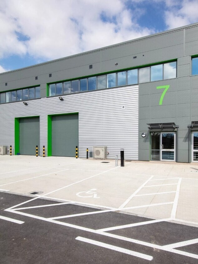 Vulcan Way, Wimborne to rent Building Photo- Image 1 of 9