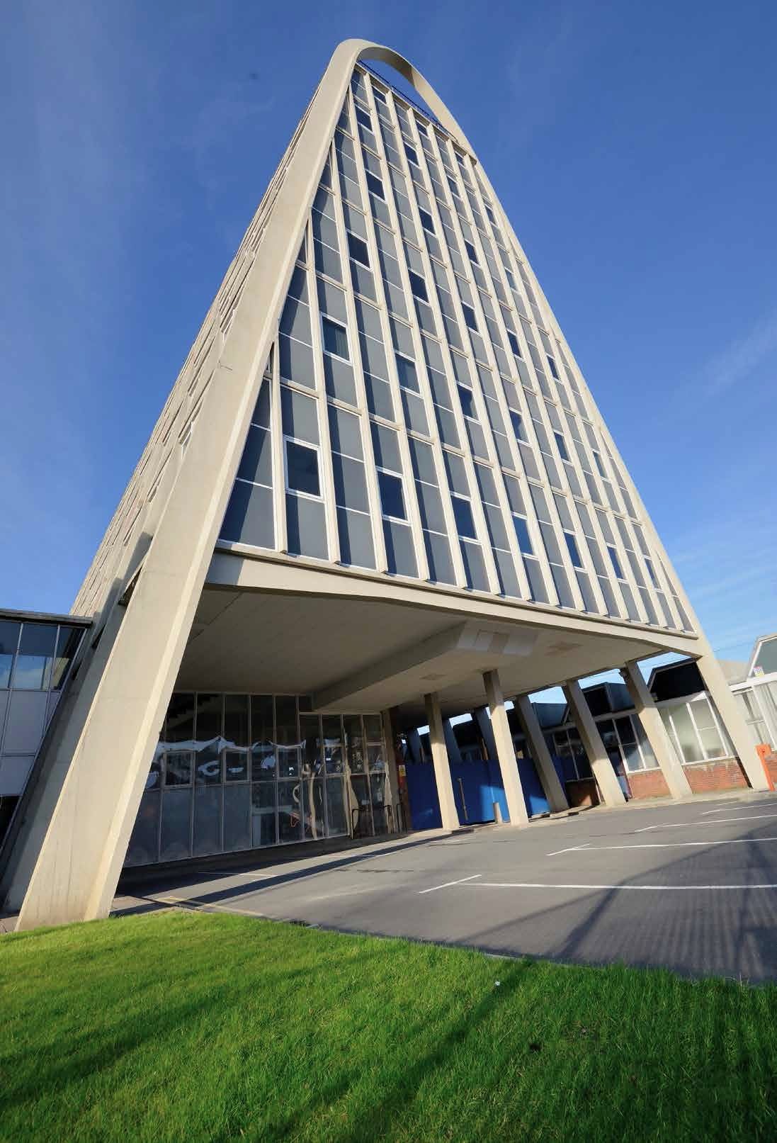 Old Hall Ln, Manchester for sale Primary Photo- Image 1 of 5