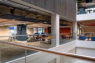 Kings Sq, Gloucester to rent Interior Photo- Image 2 of 7