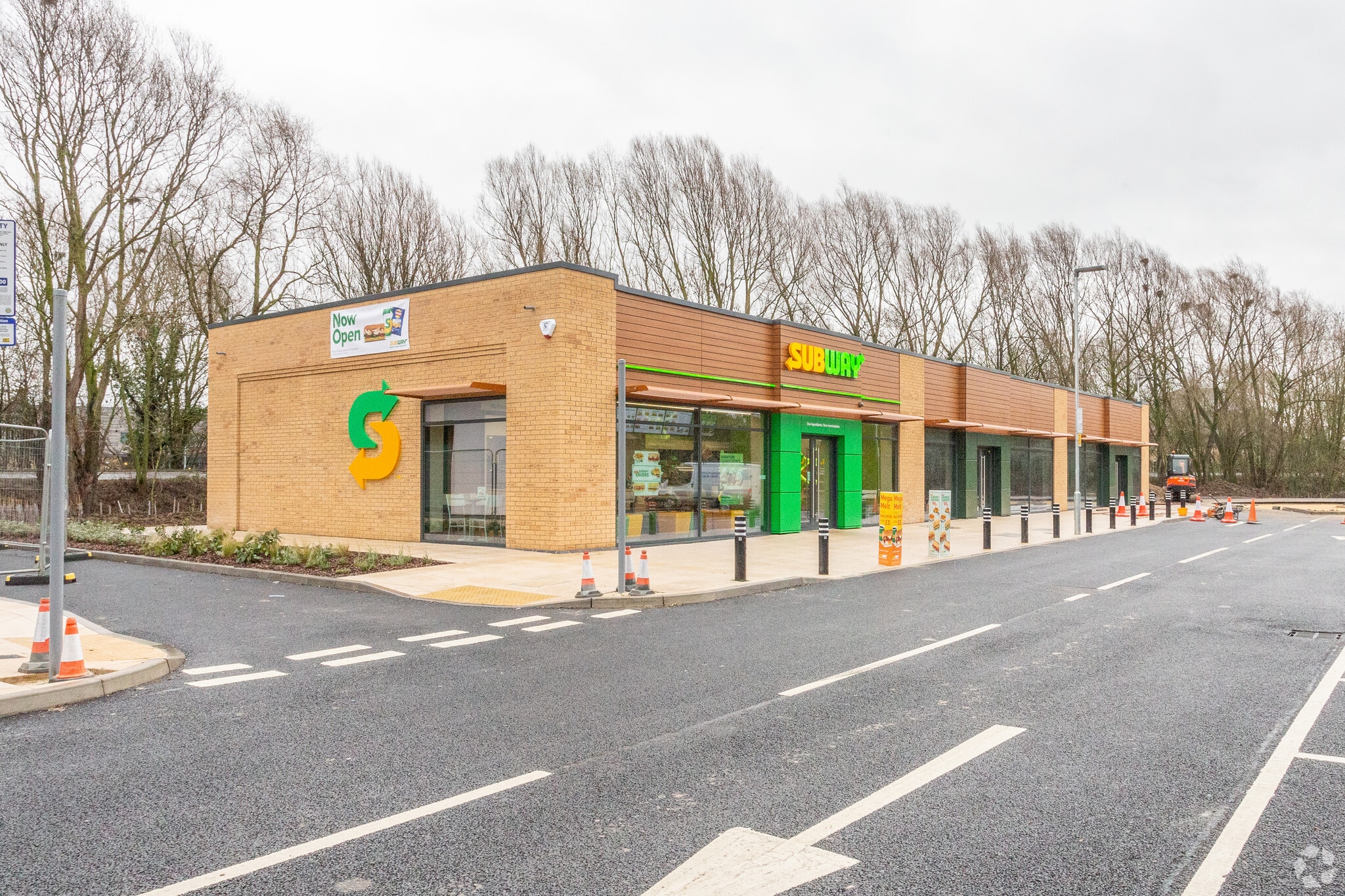 6 Harrison Way, St Ives to rent Primary Photo- Image 1 of 3