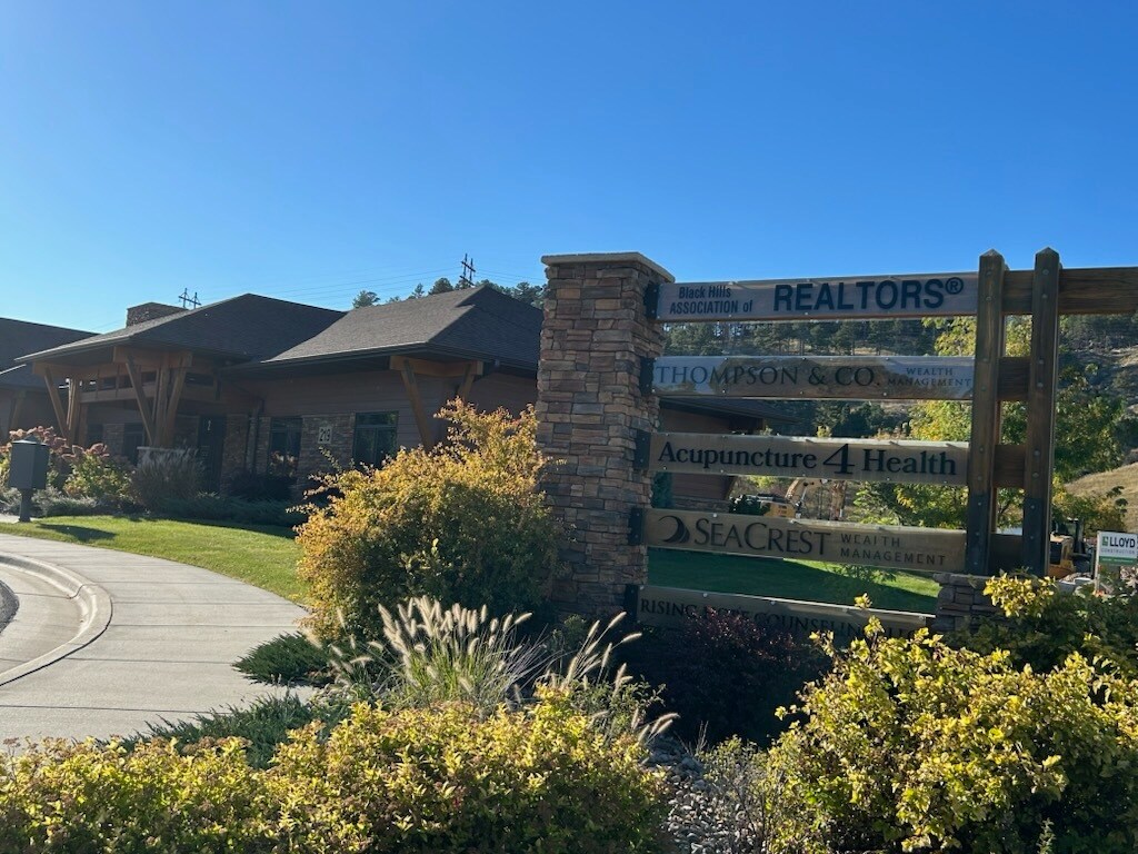 219 Founders Park Dr, Rapid City, SD to rent Building Photo- Image 1 of 4