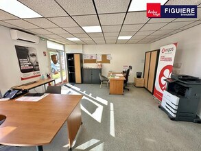 75 Rue Marcelin Berthelot, Aix-en-Provence to rent Interior Photo- Image 2 of 17