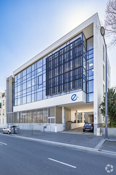 Office in Meudon to rent - Building Photo - Image 2 of 16