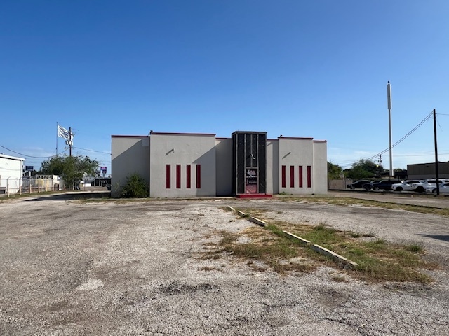 5114 Carroll Ln, Corpus Christi, TX for sale - Building Photo - Image 2 of 7