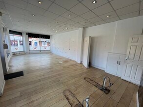 60-62 Bryn St, Wigan to rent Interior Photo- Image 1 of 3
