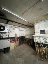 24 Blythe Rd, London to rent Interior Photo- Image 2 of 3