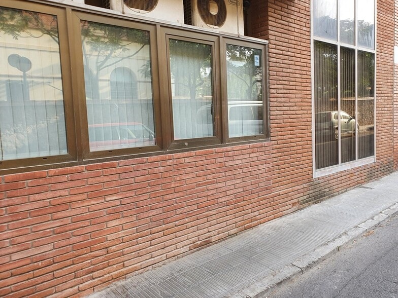 Retail in Igualada, Barcelona to rent - Building Photo - Image 1 of 3