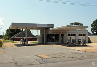 300 W Broadway, West Memphis, AR for sale Primary Photo- Image 1 of 1