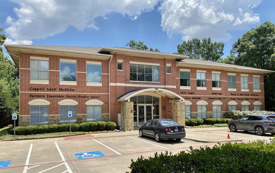 722 S Denton Tap Rd, Coppell, TX for rent - Building Photo - Image 1 of 6