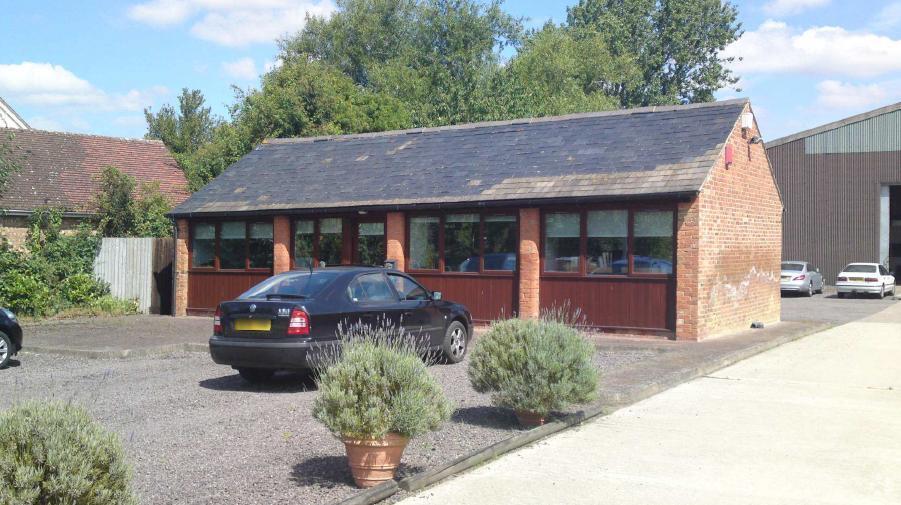 Broadwell, Rugby to rent - Primary Photo - Image 1 of 6