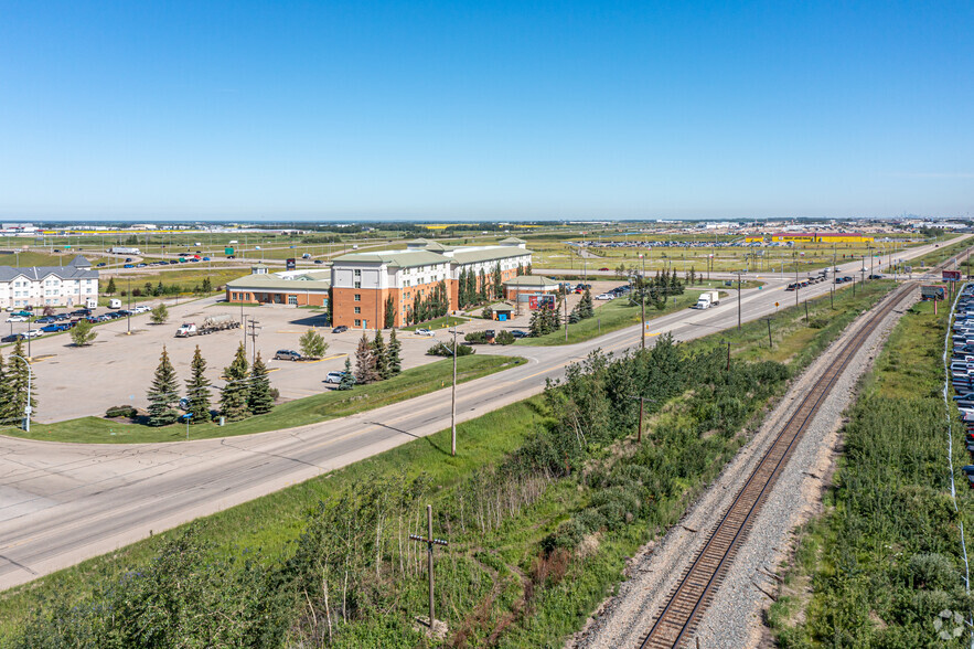 8013 Sparrow Dr, Leduc, AB for sale - Aerial - Image 2 of 3