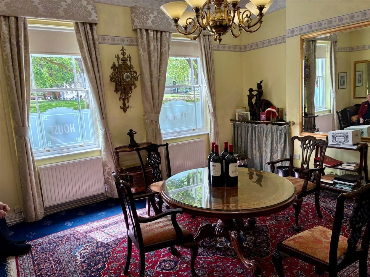 13 St Pauls Sq, Birmingham to rent Interior Photo- Image 1 of 3