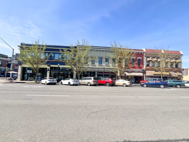 223 Commercial St NE, Salem, OR for rent - Building Photo - Image 1 of 52