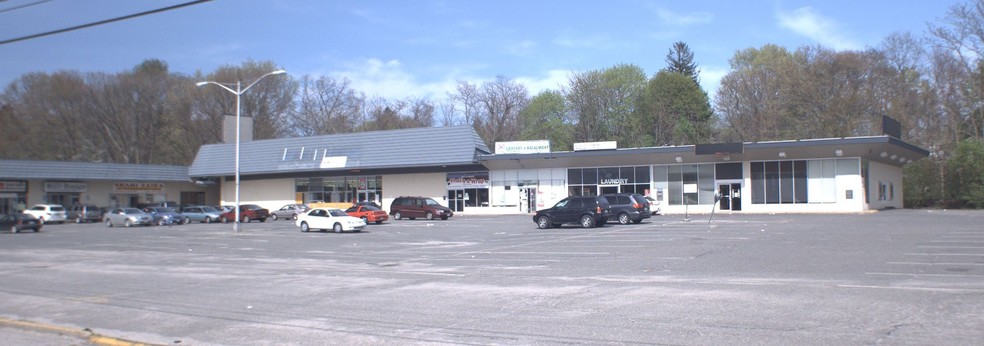 90 Store Ave, Waterbury, CT for rent - Building Photo - Image 1 of 1