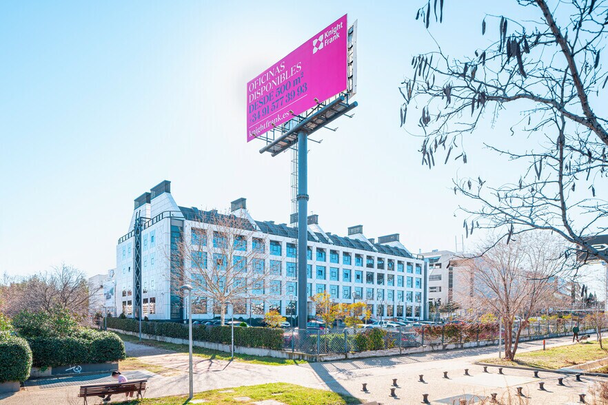 Avenida de Bruselas, 20, Alcobendas, Madrid to rent - Building Photo - Image 2 of 30