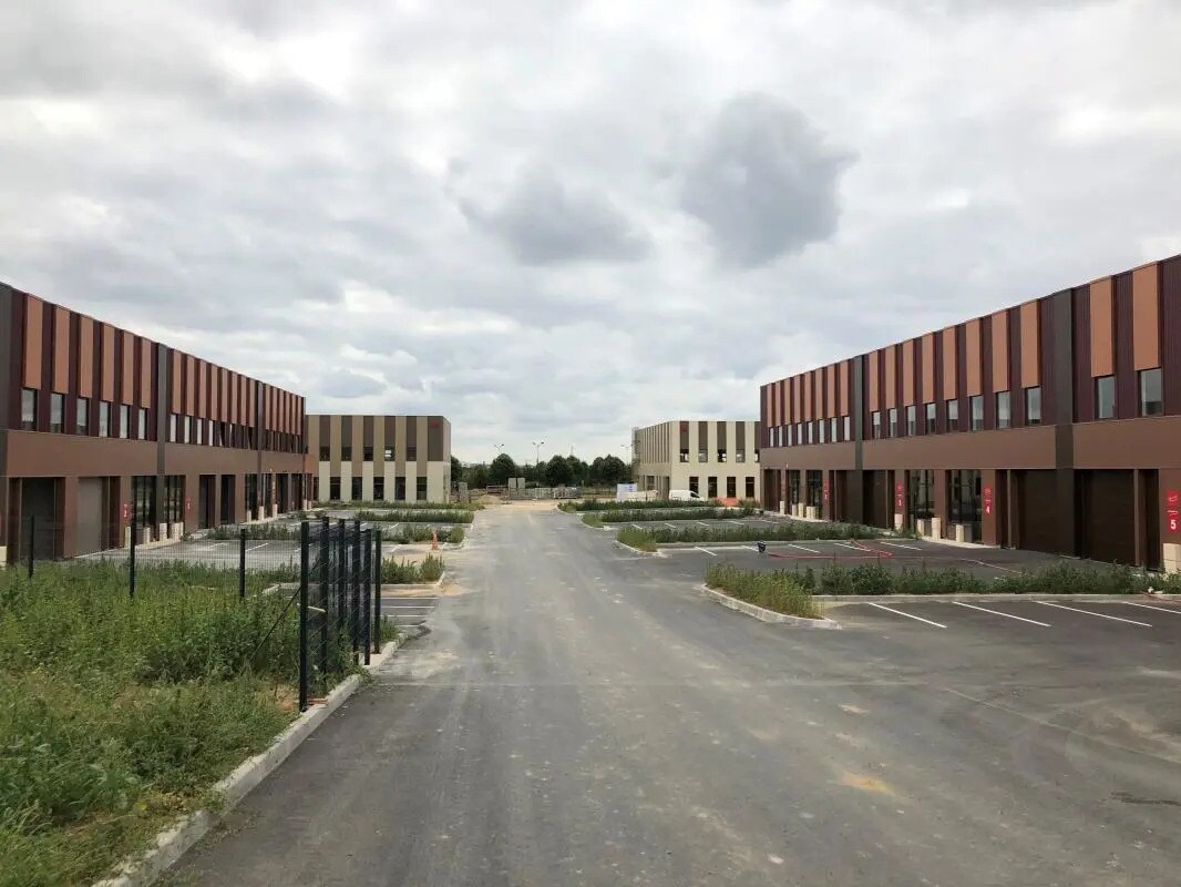 Light Industrial in Tremblay-en-France for sale Building Photo- Image 1 of 8