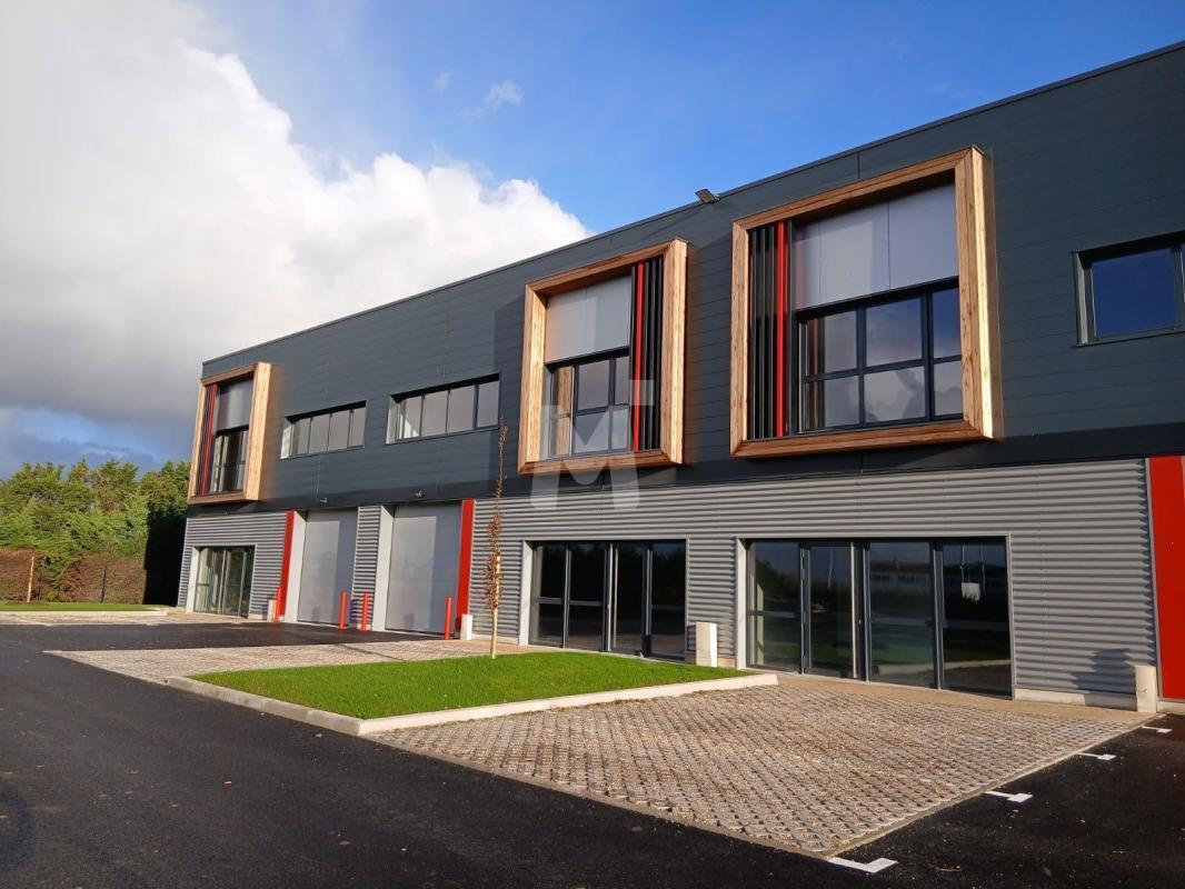 Light Industrial in Avrainville to rent Building Photo- Image 1 of 10