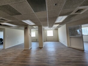 845-873 S 55th St, Philadelphia, PA for rent Interior Photo- Image 1 of 2