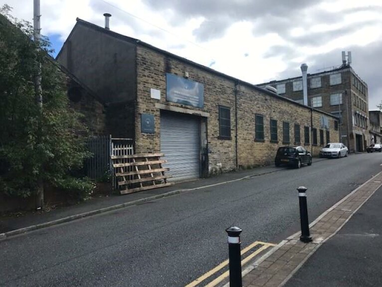 2 Hutson St, Bradford for sale Building Photo- Image 1 of 1