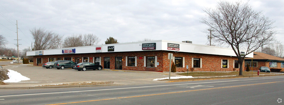 730 W Main St, Sun Prairie, WI for rent - Building Photo - Image 1 of 2