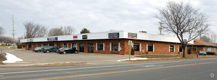 730 W Main St, Sun Prairie, WI for rent Building Photo- Image 1 of 3