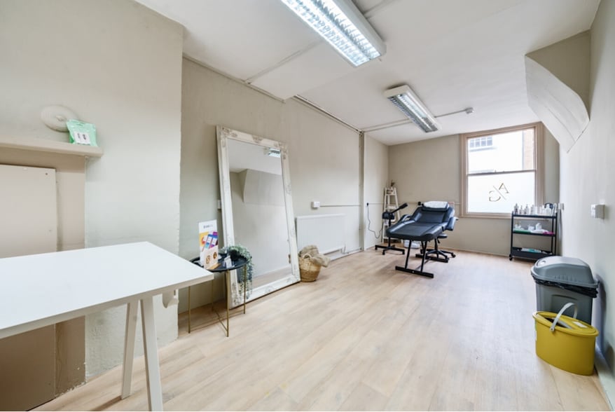 6 Carolgate, Retford for sale - Interior Photo - Image 3 of 11