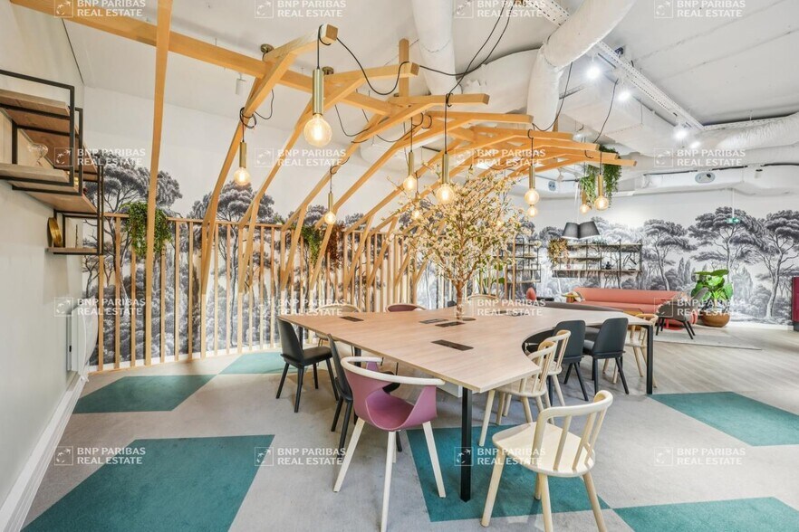 1 Place Victor Hugo, Courbevoie to rent - Interior Photo - Image 3 of 10