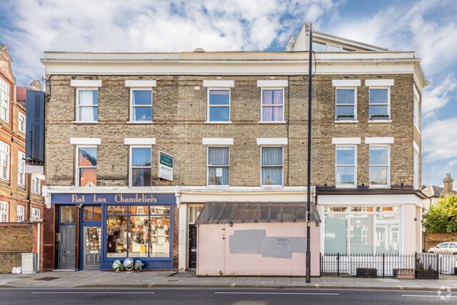 245 Lillie Rd, London for sale Primary Photo- Image 1 of 1